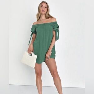 Lulu’s Off-the-shoulder mini dress